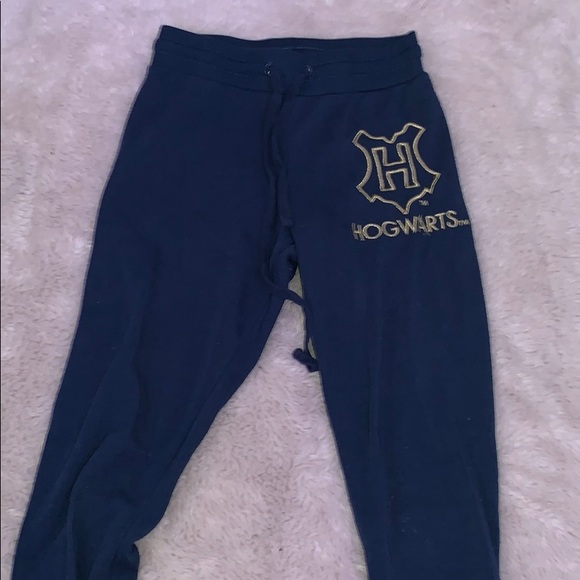 Hogwarts sweatpants! - Picture 2 of 2